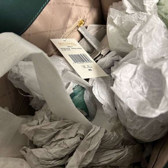 Michael kors bag - Picture 4 of 4